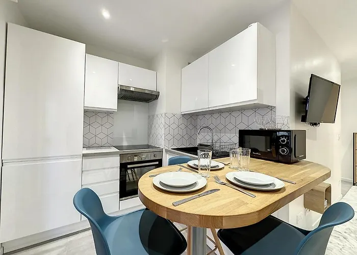 De Jonathan - Refait A Neuf - A 200m Juan-les-Pins