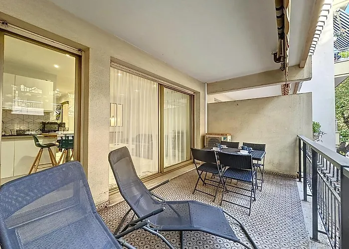 De Jonathan - Refait A Neuf - A 200m *