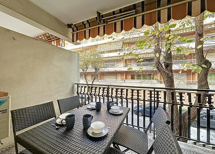 De Jonathan - Refait A Neuf - A 200m *